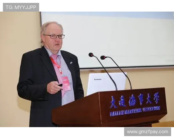 苏群提议国青男篮实行班主任制 聚焦培养直通职业联赛人才 苏群提议国青男篮实行班主任制 聚焦培养直通职业联赛人才